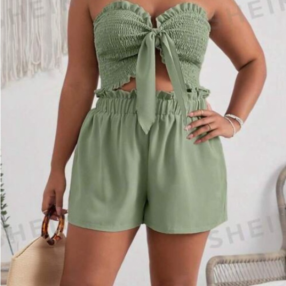 SHEIN Women’s Mint Green Crop Top & High Waist Short Set